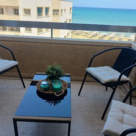 Apollon Sea View Beachfront Ap 302 Larnaca Buitenkant foto