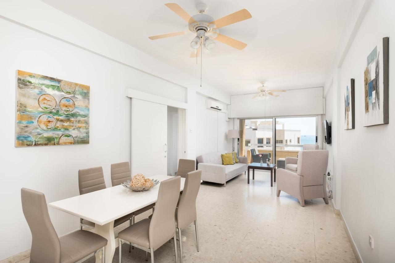 Apollon Sea View Beachfront Ap 302 Larnaca Buitenkant foto