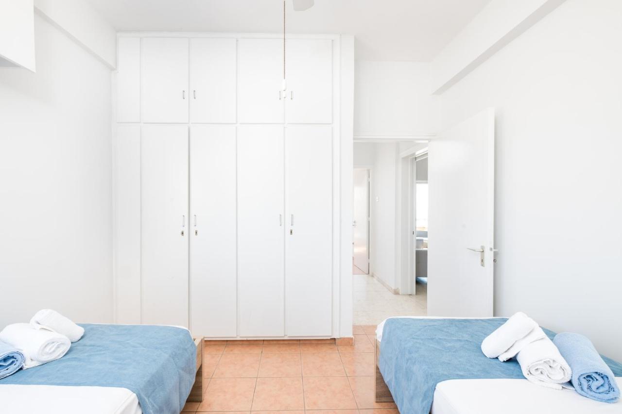 Apollon Sea View Beachfront Ap 302 Larnaca Buitenkant foto